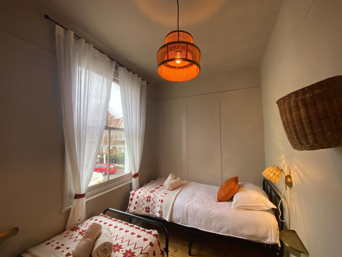Stylish Apt London Excel Olympic Close To Stationアパートメント エクステリア 写真